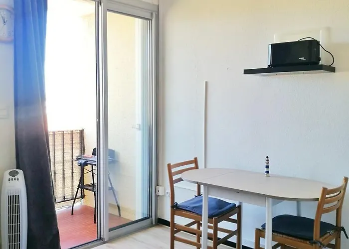 Lejlighed Agreable 50m De La *